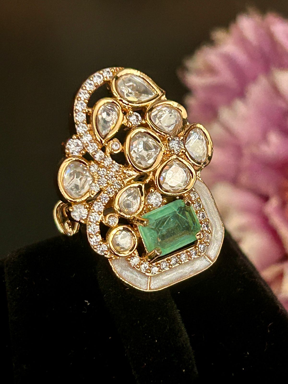 Emerald Green Kundan Ring – Adjustable Statement Ring
